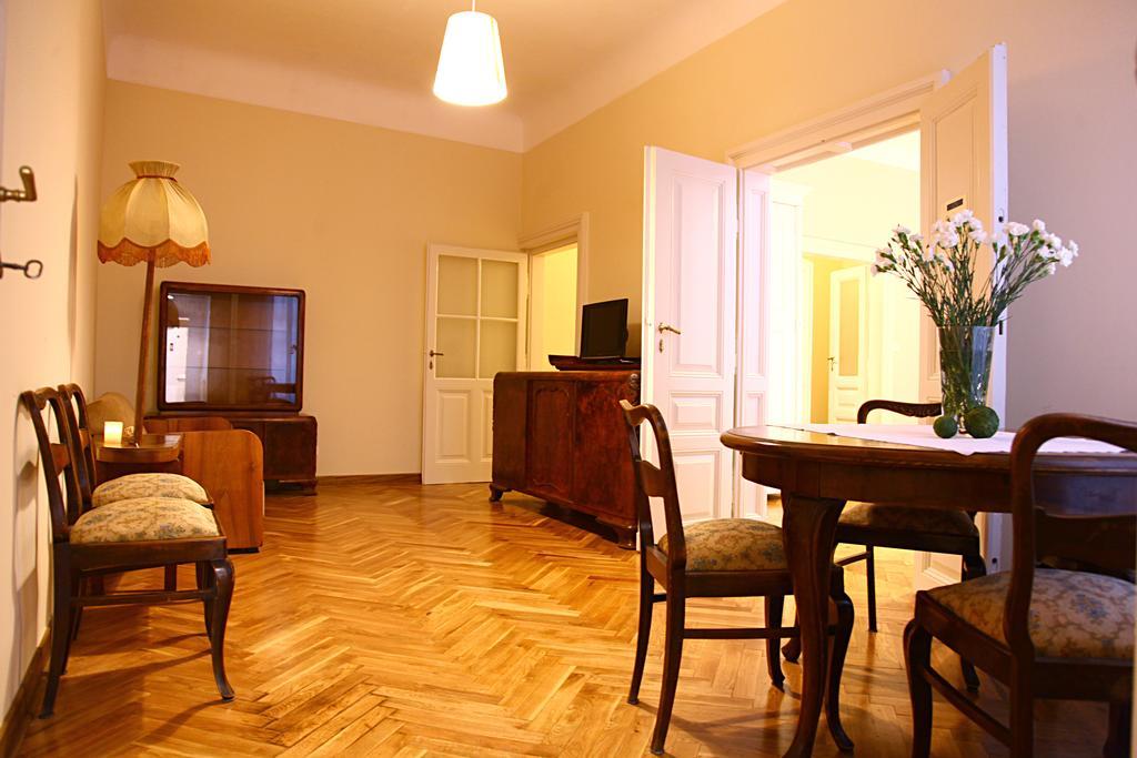 Apartamenty Muzyczny Krasków Εξωτερικό φωτογραφία