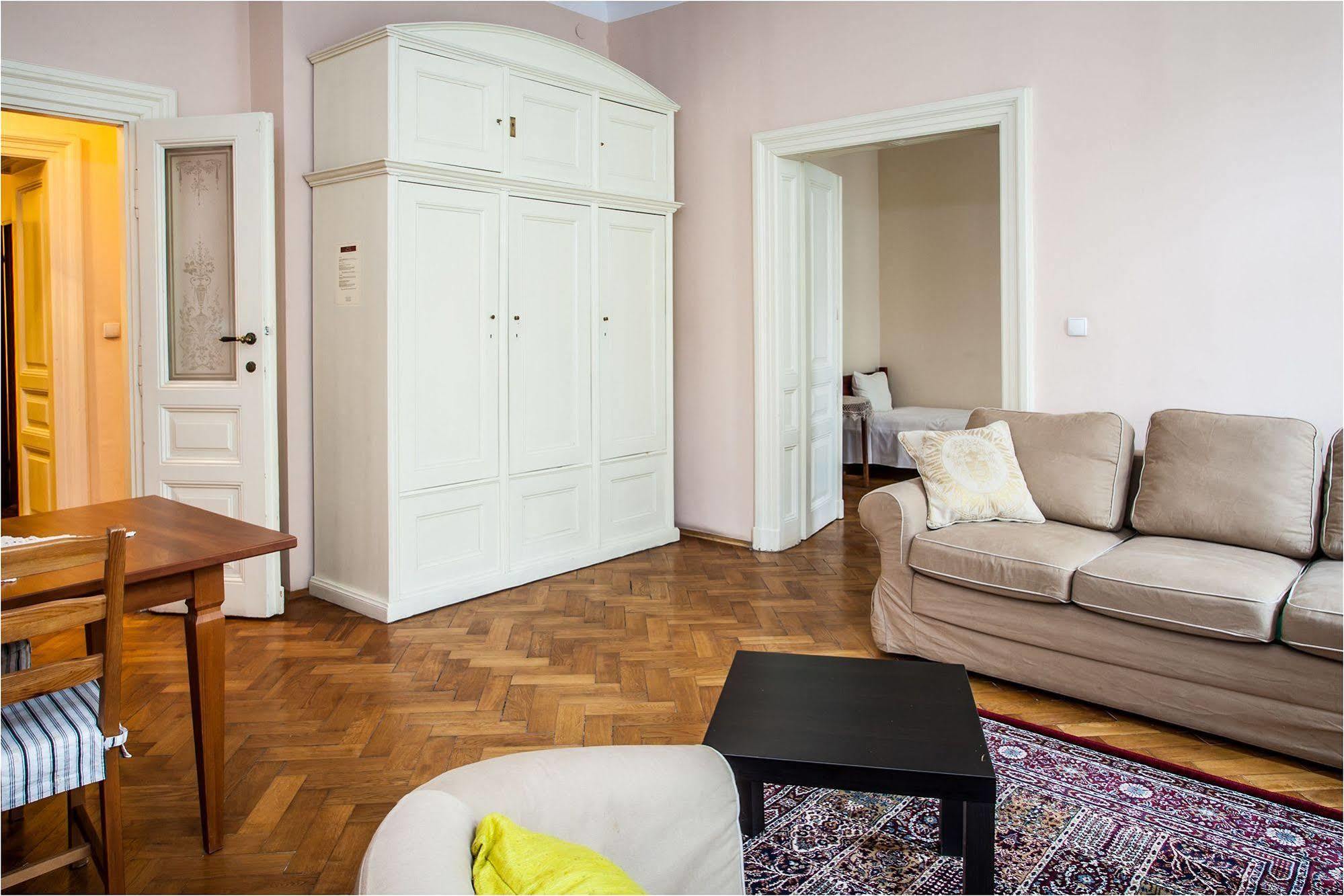 Apartamenty Muzyczny Krasków Εξωτερικό φωτογραφία