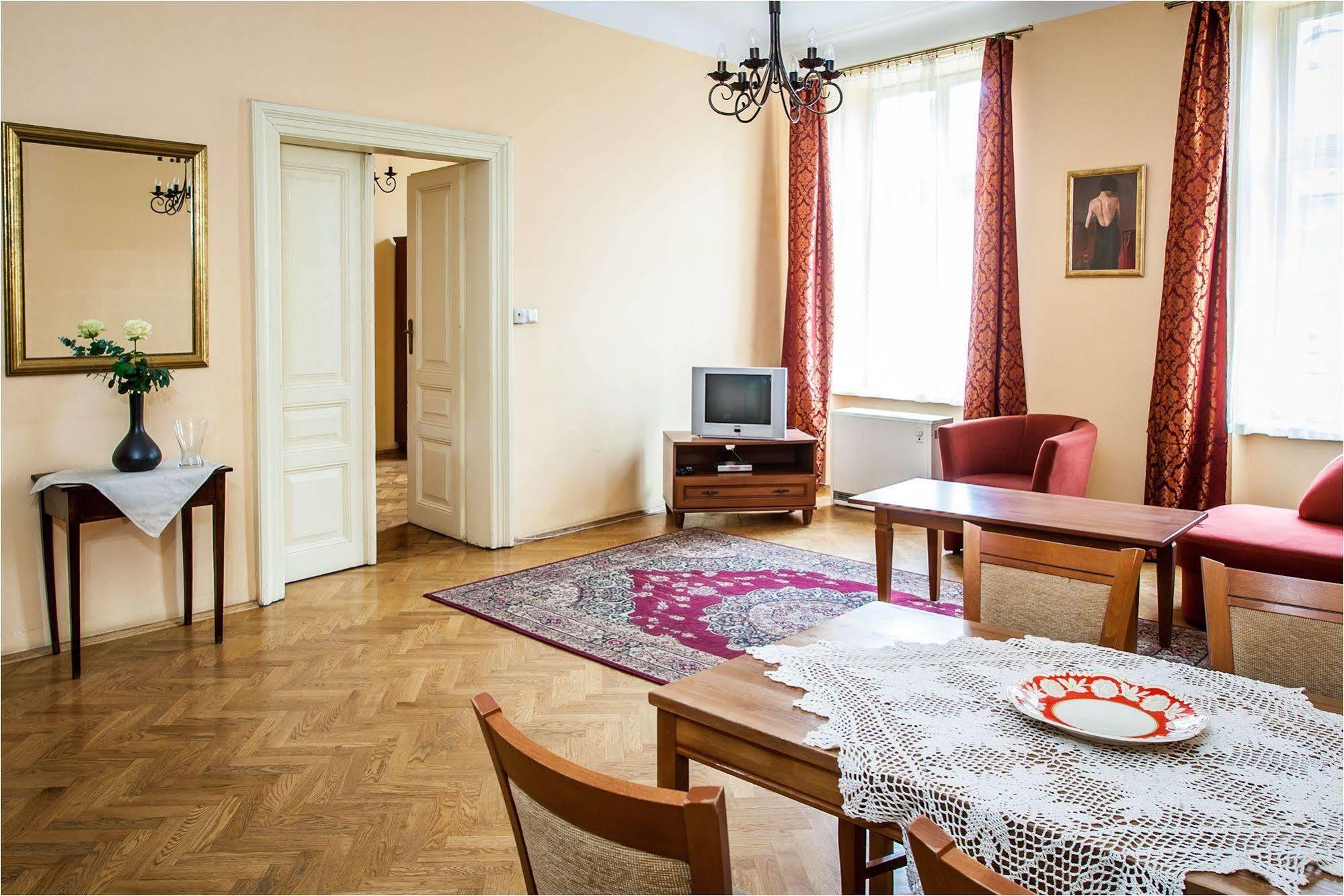 Apartamenty Muzyczny Krasków Εξωτερικό φωτογραφία