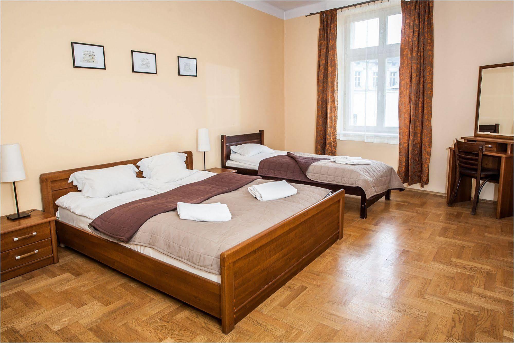 Apartamenty Muzyczny Krasków Εξωτερικό φωτογραφία